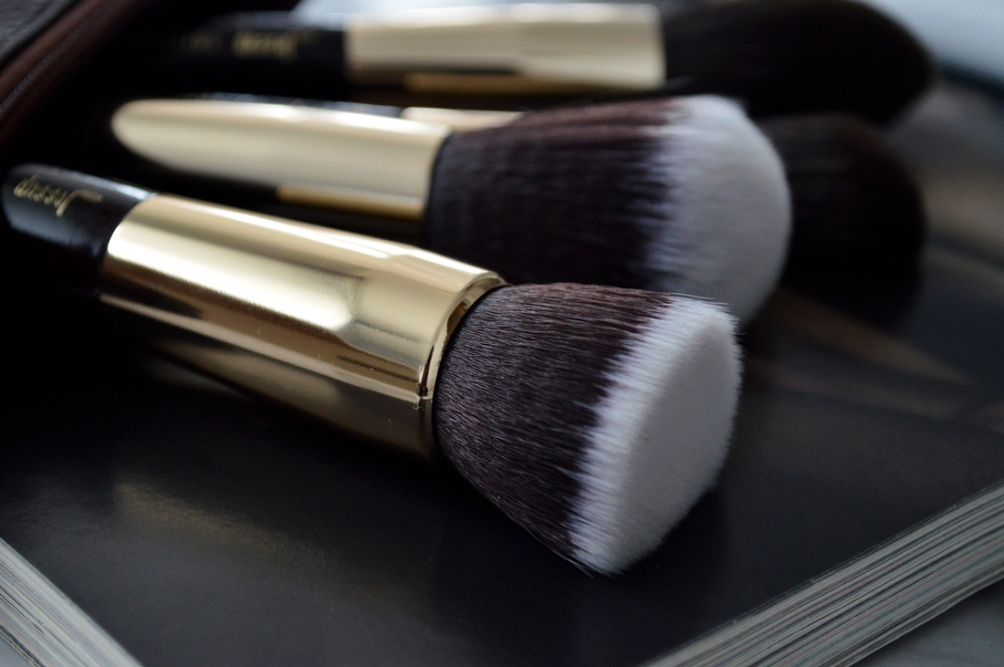 jakie pędzle do makijażu dla początkujących puderek.com.pl